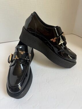 Black Patent Platform